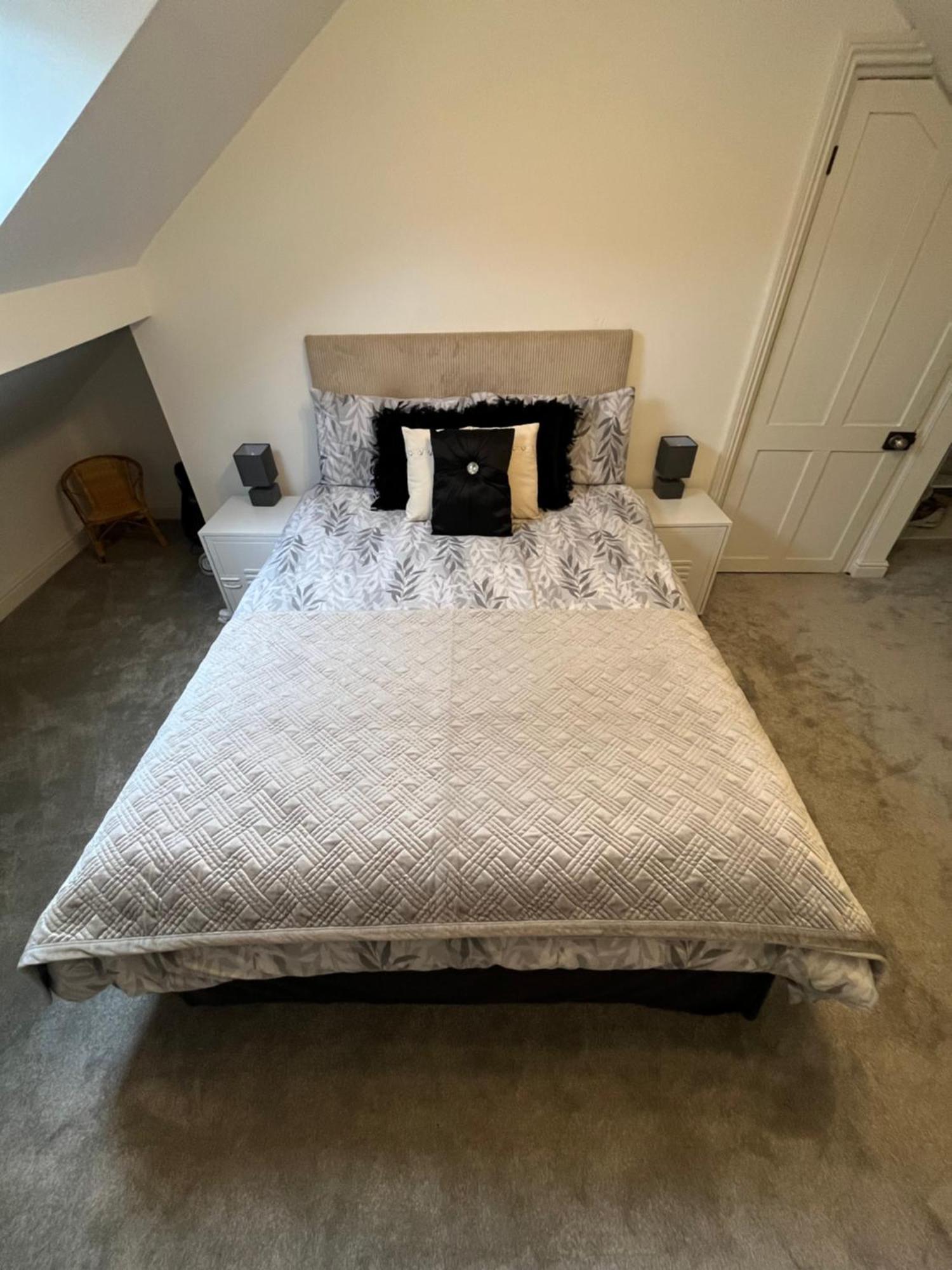 Wolf Hollow, Sleeps 4 Plus 2, Buxton Town Centre Kültér fotó